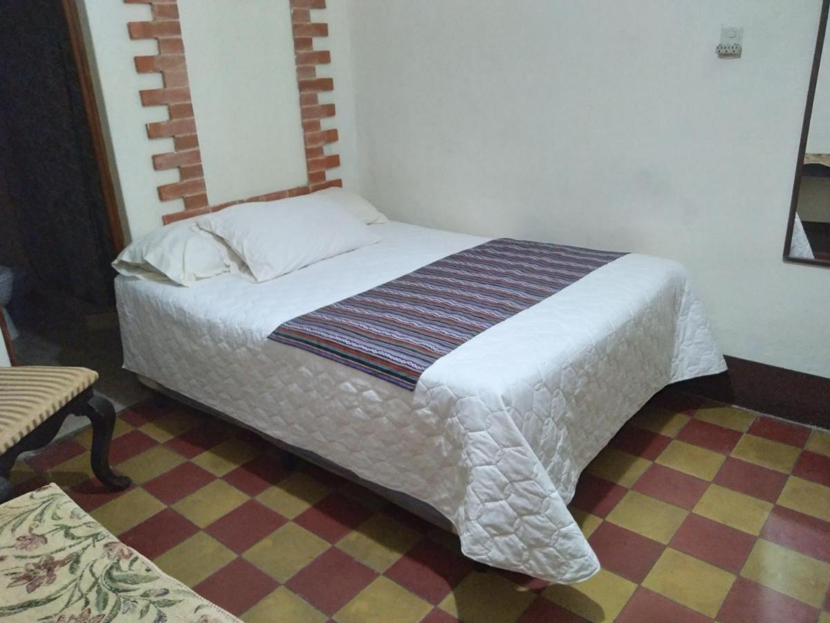 Hotel Acatenango Inn Antigua Zewnętrze zdjęcie